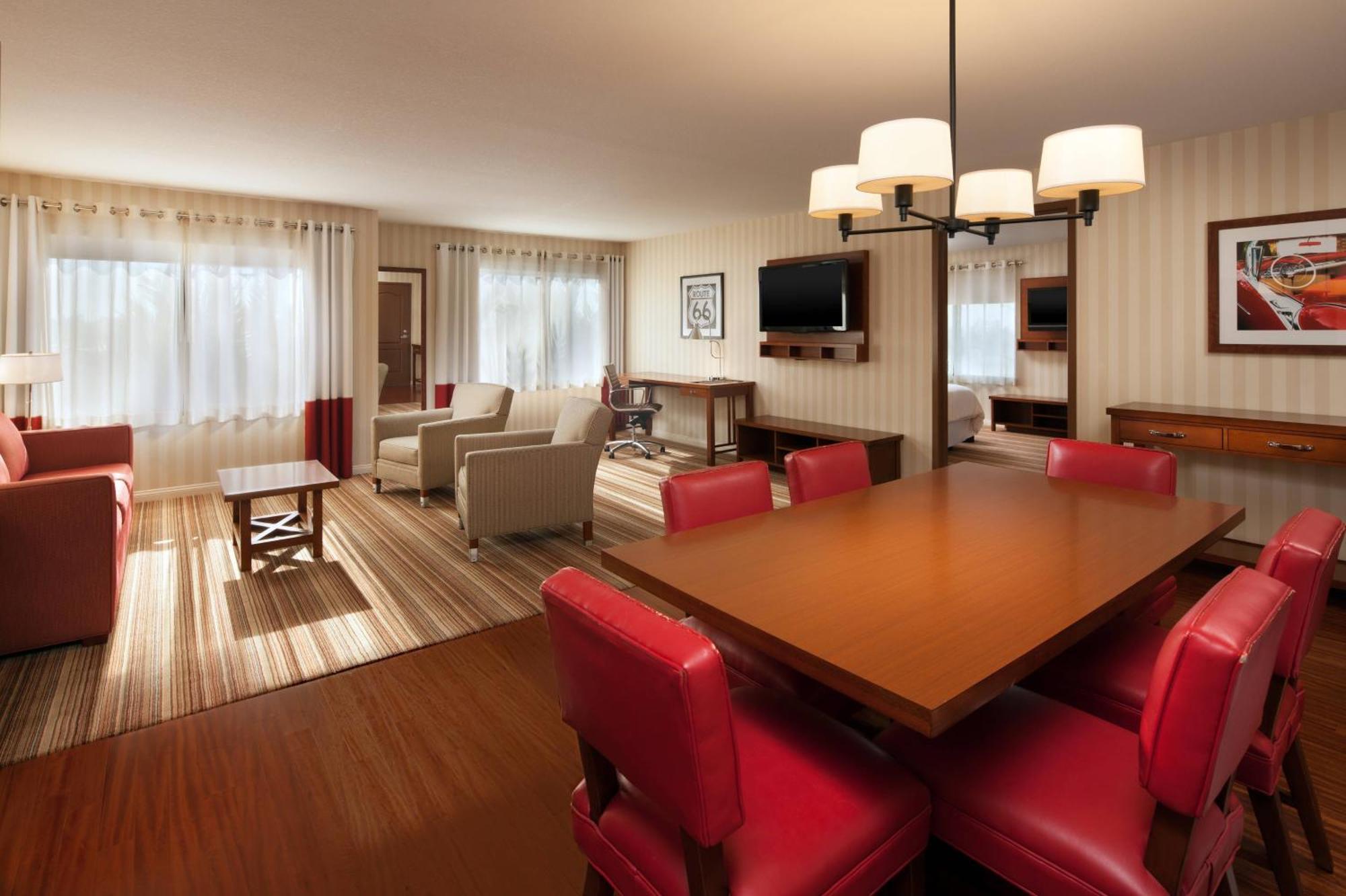 โฟร์พอยต์ บาย เชอราตัน ออนแทริโอ-แรนโช คูคามองกา Hotel แรนโชคูคามอนกา ภายนอก รูปภาพ