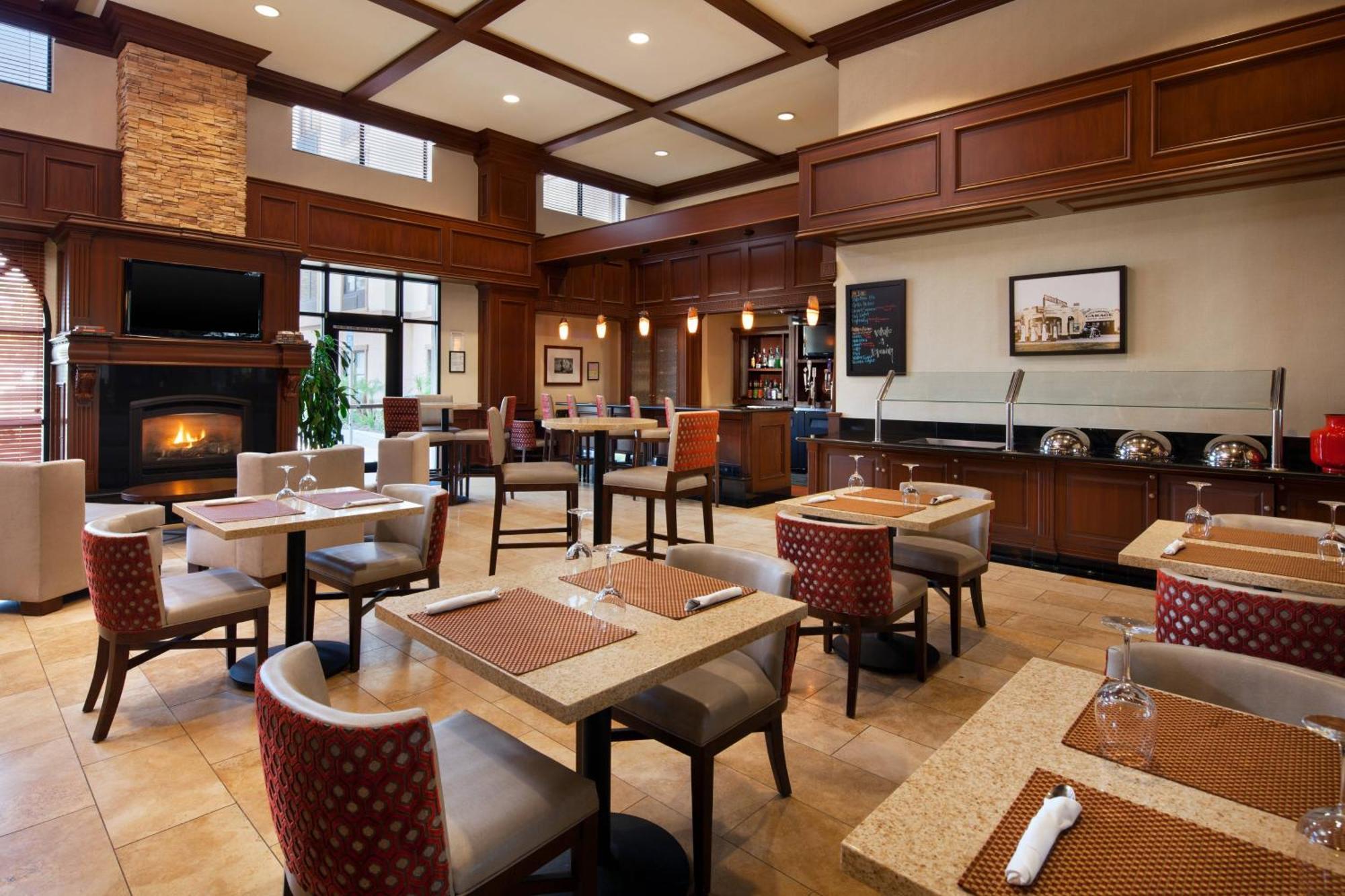 โฟร์พอยต์ บาย เชอราตัน ออนแทริโอ-แรนโช คูคามองกา Hotel แรนโชคูคามอนกา ภายนอก รูปภาพ
