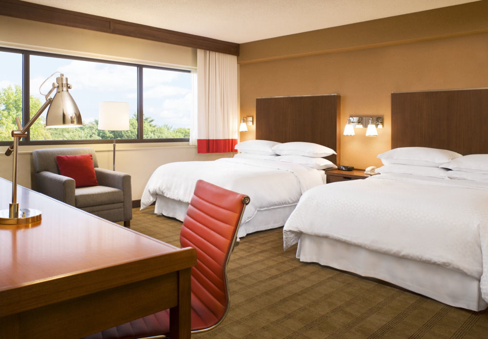 โฟร์พอยต์ บาย เชอราตัน ออนแทริโอ-แรนโช คูคามองกา Hotel แรนโชคูคามอนกา ภายนอก รูปภาพ